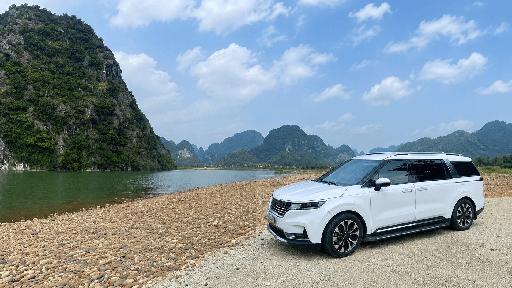 Xe riêng từ Hà Nội đi Hạ Long